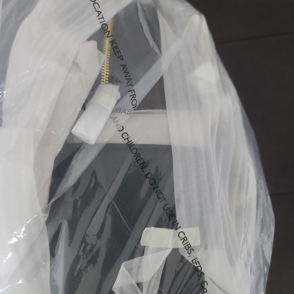 Coach Court Backpack In Signature Canvas - Picture 7 of 8